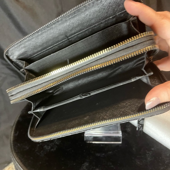 Two Zipper Wallet Wristlet - NEW - black - Picture 3 of 4